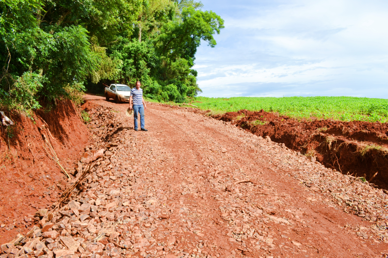 Transportes realiza intenso trabalho de recuperação das estradas do interio